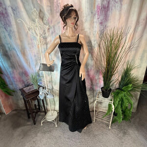 📌Blondie Nites Touch Of Glamour Lace-Up Rhinestone Details Formal Evening Gown